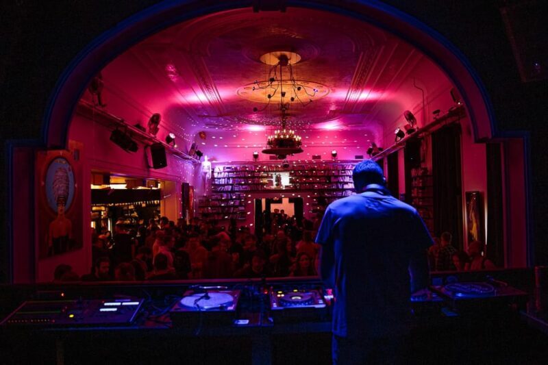 Weekend Night @ The 2nd Floor Secret Club (House / Tech) - Practical Considerations