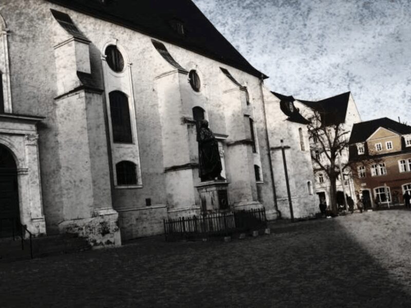 Weimar: DunkelWeimar, true crime citytour and game - Key Points