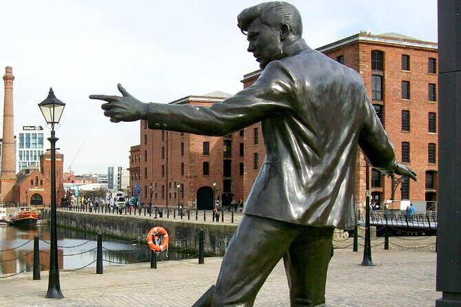 Welcome to Liverpool: Private 2-hour Walking Tour - Authentic Insights from Reviewers