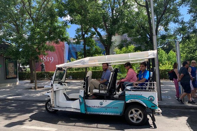 Welcoming tour Madrid - Authentic Experiences and Common Criticisms