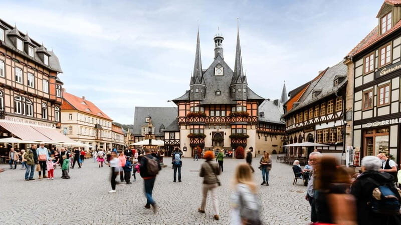 Wernigerode: Daily city tour "1000 steps around the town hall" - Key Points