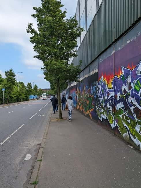West Belfast German-speaking Political Walking Tour - Practical Tips for Making the Most of the Tour