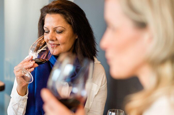 West Kelowna Wine Tour - Classic - 4 Wineries - FAQ About the West Kelowna Wine Tour