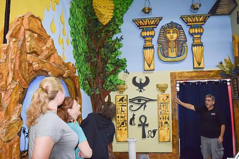 West Palm Beach: 45-Minute Candy Evolution Tour with Guide - Is This Tour Worth It?