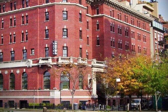West Village's Flappers, Freaks & Punks: A Self-Guided Audio Tour - The Nuts and Bolts: What to Expect from the Tour
