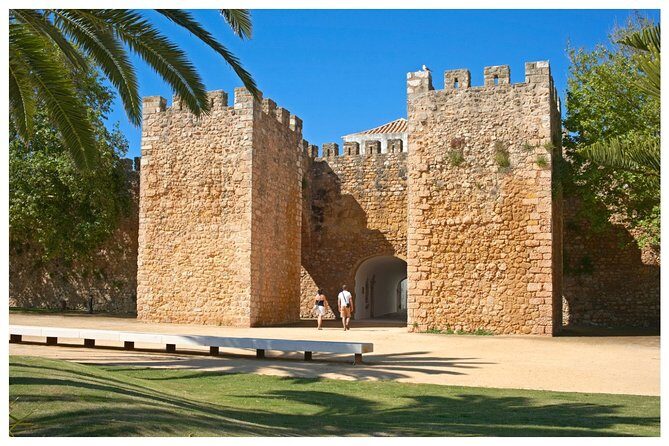 Western Algarve Guided Bus Tour - Key Points