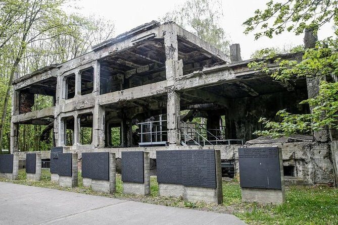 Westerplatte - 2h private trip by luxury car| - The Experience: A Comfortable Journey to a Historic Landmark