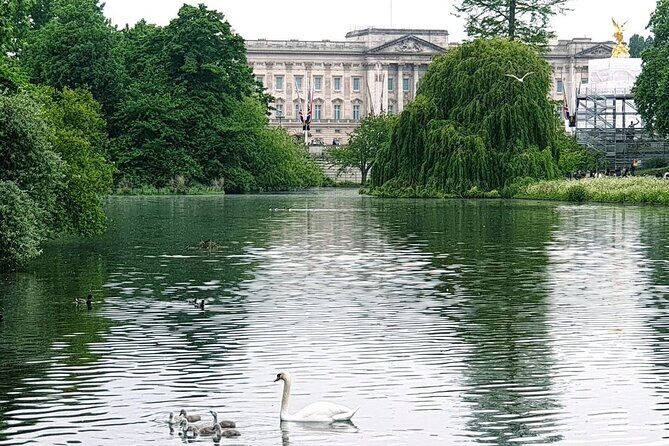 Westminster Abbey Private Tour with a Walk in the Heart of London - FAQs