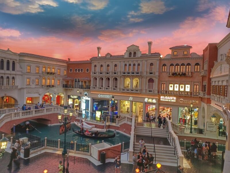 Where the Spots Are: Las Vegas Strip Walking Tour - An In-Depth Look at the Las Vegas Strip Walking Tour