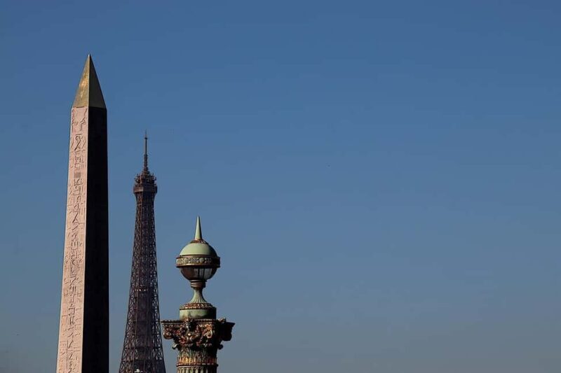 Whispers of Elegance: An Enchanting Parisian Evening - Key Points