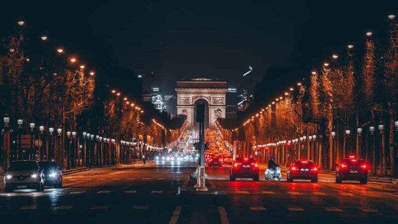 Whispers of Elegance: An Enchanting Parisian Evening - An In-Depth Look at the Experience