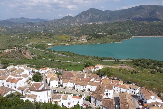 White Villages and Ronda Guided Day Tour from Seville - The Sum Up
