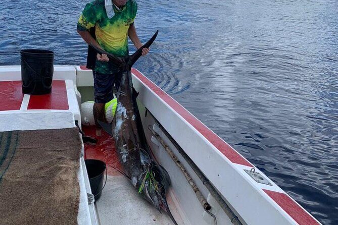 Wholesale Fishing in Poti Marara at Tahiti Teahupoo Peninsula - Authentic Experiences and Value