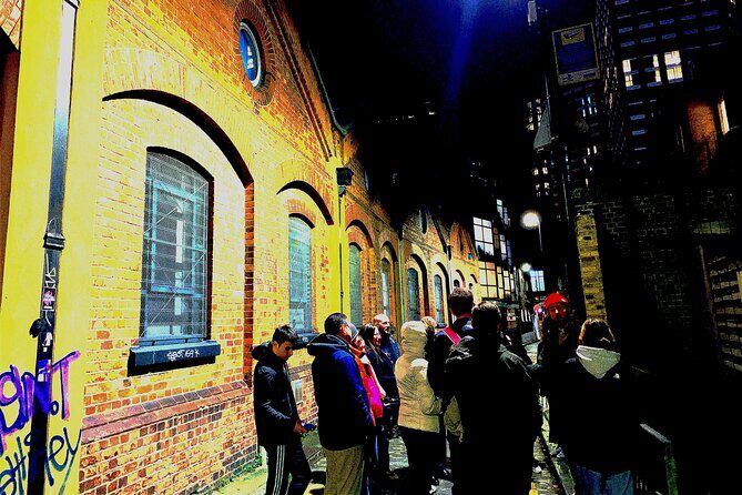 Wicked Whitechapel: Where Nows Jack The Ripper Audio Tour - The Experience: What You Can Expect