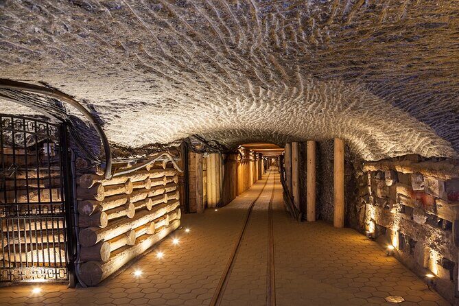Wieliczka Salt Mines Tour - Exploring the Wieliczka Salt Mines: An Authentic Underground Journey