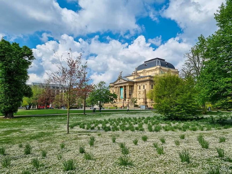 Wiesbaden: Cultural diversity - public tour - The Sum Up
