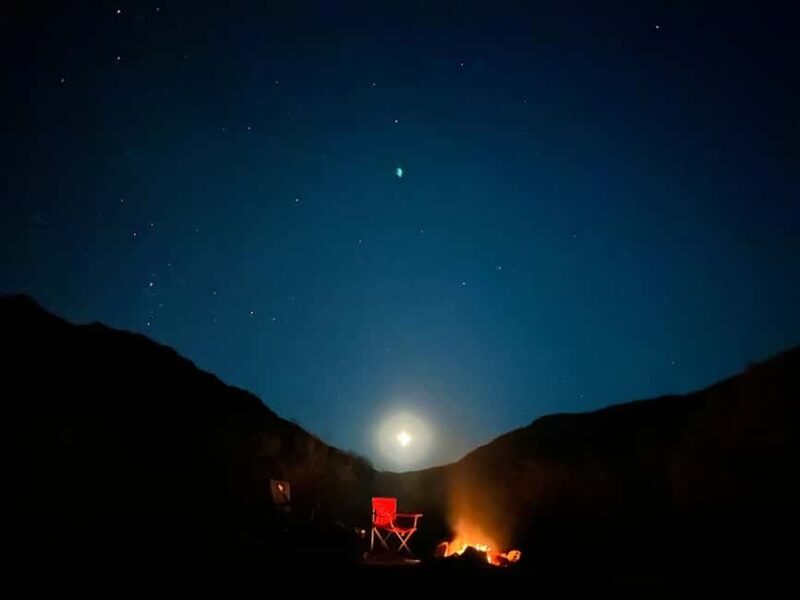 Willow Beach: Emerald Cave Sunset Tour w/ Campfire & Dinner - Who Will Love This Tour?