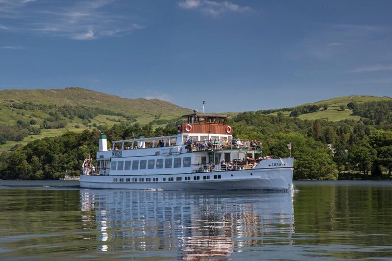 Windermere Red Cruise: Sail between Bowness and Ambleside - An In-Depth Look at the Windermere Red Cruise Experience
