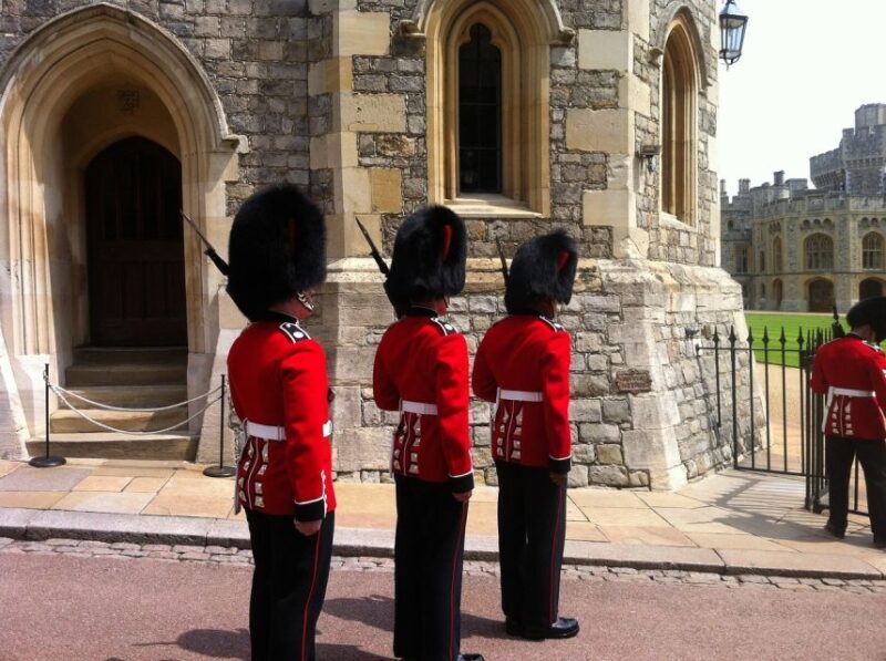 Windsor Castle Hampton Court palace Private Tour with Ticket - Frequently Asked Questions
