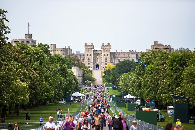 Windsor Castle Private Tour in Executive Vehicle With Admission - The Value for Money