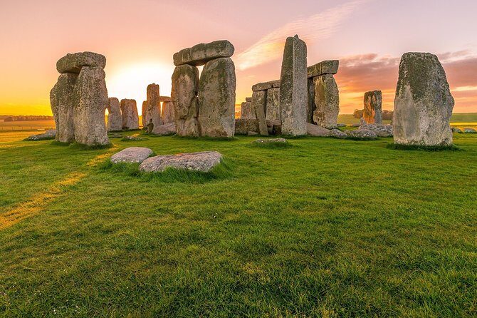 Windsor Castle, Stonehenge & Winchester Cathedral Private Tour - Key Points