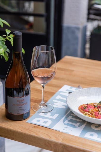 Wine and food pairing in Psyche Wine bar, near Syntagma - Key Points