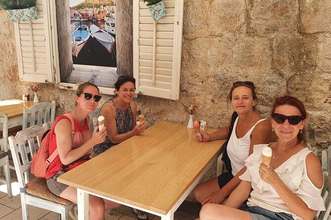 Wine, food and olive oil by PhD student - Summary of the Experiences Value