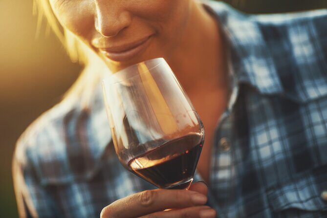 Wine History Tours in Willamette Valley Oregon - What Makes This Tour Stand Out?