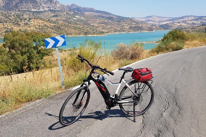 Wine, Tapas & Lake Zahara by e-bike incl Ronda pickup (full day) - FAQ