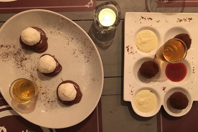 Wine Tasting, Food & Sightseeing Tour in Rome with local guide - Exploring Rome’s Historic Neighborhoods and Hidden Gems