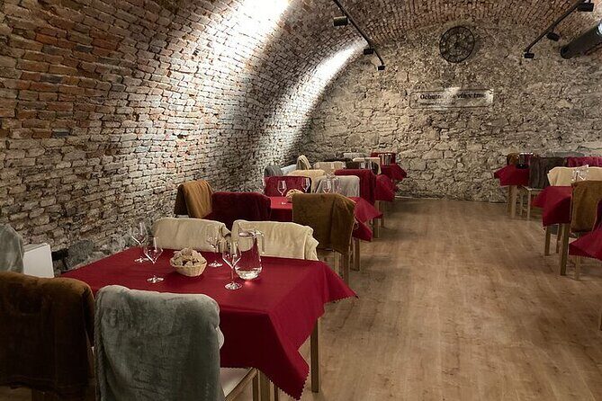 Wine Tasting IN THE DARK! - Practical Tips for Visitors