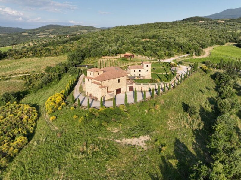 Wine Tasting in Toscana with Priority Access - Duration and Group Size