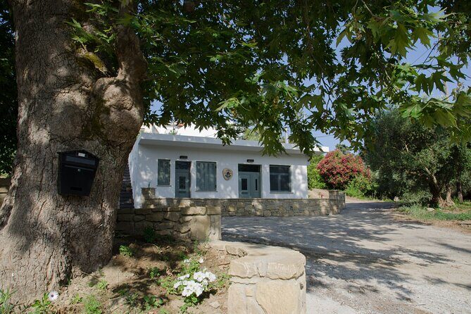 Wine Tasting: Meet the Cretan Vineyard at West Chania - Why This Tour Is a Great Choice