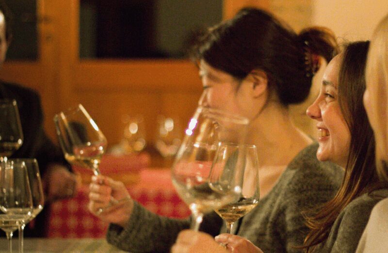 Wine Tasting near the Aquarium of Genoa - A Detailed Look at the Genoa Wine Tasting Experience