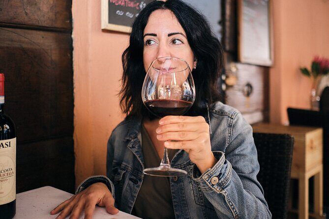 Wine Tasting near the Aquarium of Genoa - Key Points