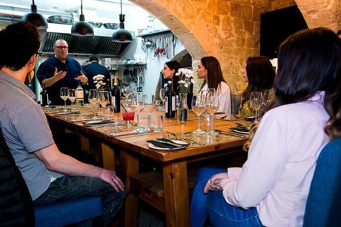 Wine Tasting & Open Kitchen Dinner in 17 Mons Vella - FAQ