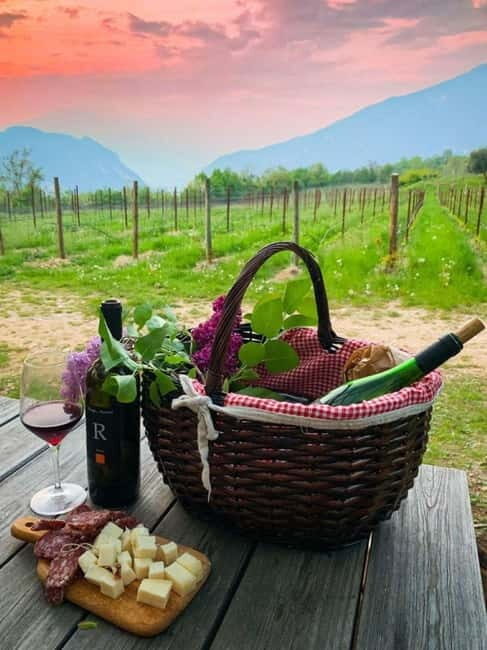 Wine tour at Borgo dei Posseri: wine, nature, and authenticity - A Closer Look at the Wine Tour at Borgo dei Posseri: Wine, Nature, and Authenticity