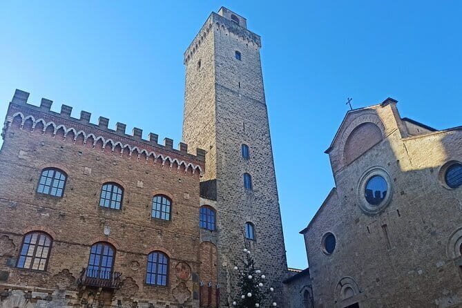 Wine tour in Chianti and visit of San Gimignano for small groups - Discovering San Gimignano: The Medieval Marvel