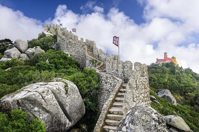 Wine Tour & Lunch By the Sea in Sintra - Key Points