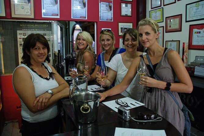 Wine Trails Private Tour/ Nemea visit 3 wineries from Athens or Nafplion (10 h) - FAQ