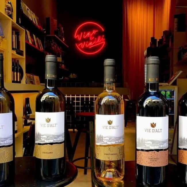 Wines and Vinyls - Wine tasting and music on vinyl in Rome Center - Discover the Charm of Wines and Vinyls in Rome’s Historic Center