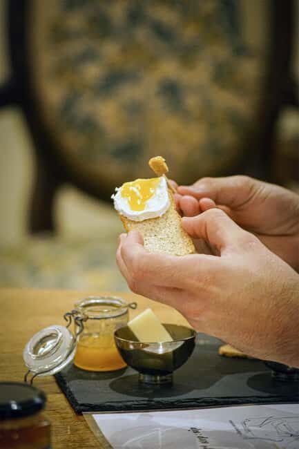 Wines, Honey & Cheeses: Terroir & Sweetness Tasting in Saint Emilion - FAQs