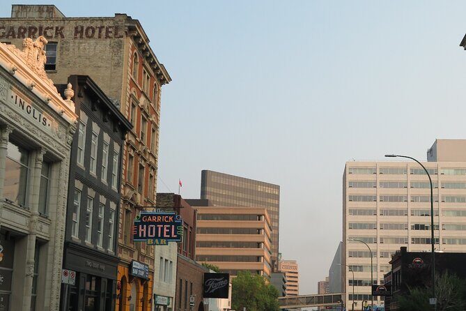 Winnipeg in the Limelight: a Smartphone Audio Walking Tour - The Sum Up
