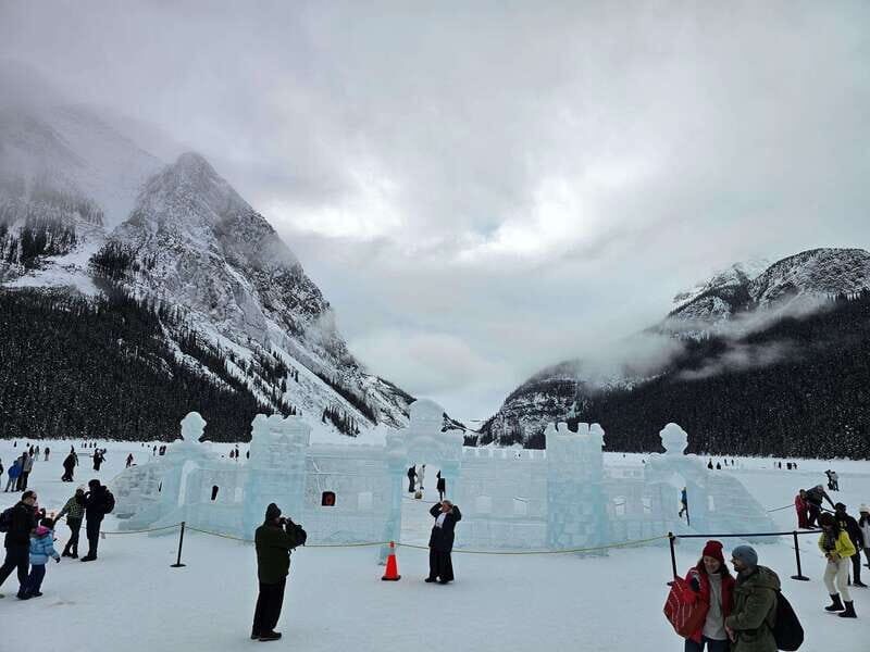 Winter: Full Day Private Tour Banff Icefield Parkway Trip - An In-Depth Look at the Experience