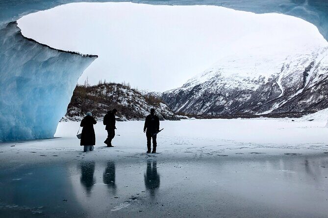 Winter Ice Cave Helicopter Adventure-2 Landing-Anchorage Area - Who Will Enjoy This Tour?