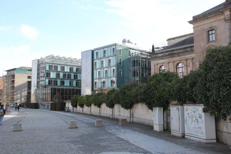 With Reichstag roof-terrace: Insider Parliament tour - Key Points