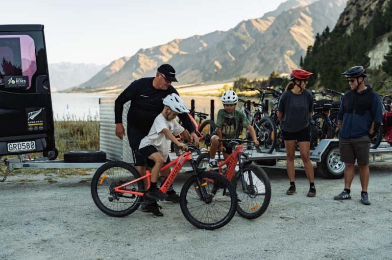 Wnaka: Gladstone Track and Wanaka Trails on Bike or eBike - Mid-Ride Break at Pembroke Patisserie