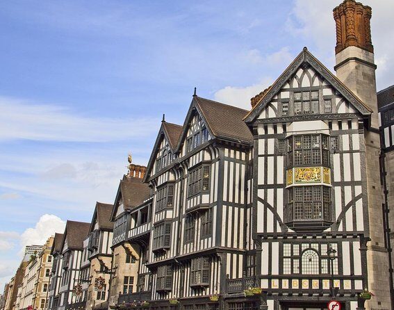 Women of Mayfair, from Monarchs to Mistresses & More - Key Points