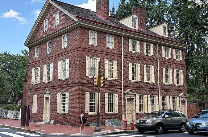 Women of the Revolution Philly Edition - Who Should Take This Tour?