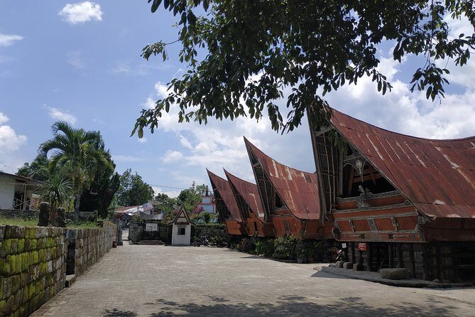 Wonderful 7 Days North Sumatra Tour (Include: 2 Days 1 Night Jungle Trekking) - FAQ
